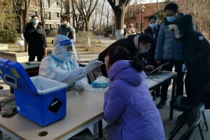 【返京后居家监测3天/北京14天居家健康监测可以出门吗】