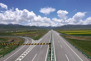 春节免费高速时间2024几天.春节免高速费的时间2021