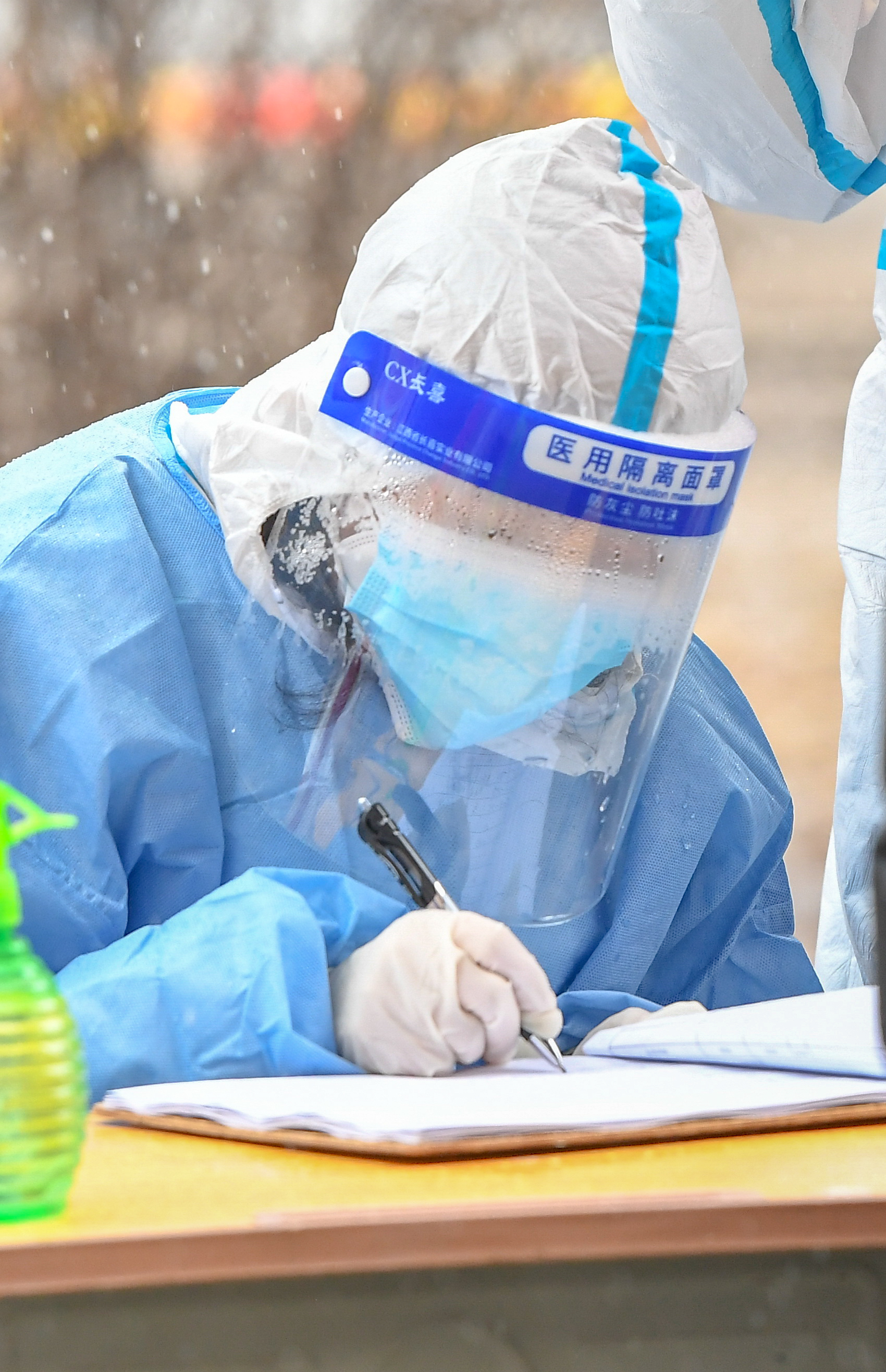 “单日新增超两千吉林疫情释疑” 吉林疫情最新消息今天新增两例是哪里人？-第2张图片