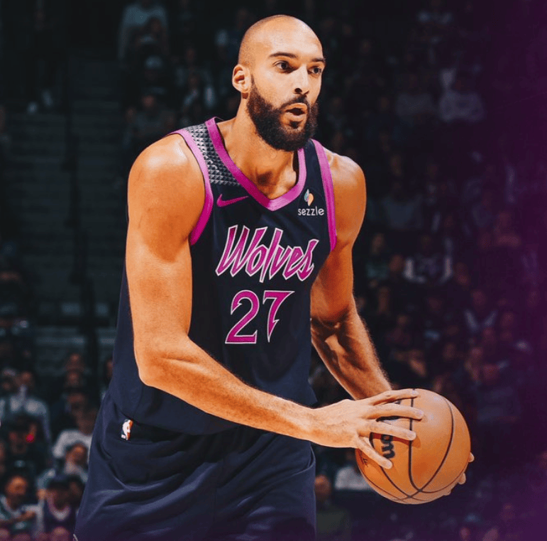 “nba第三例新冠确诊” nba新冠感染人员？-第2张图片