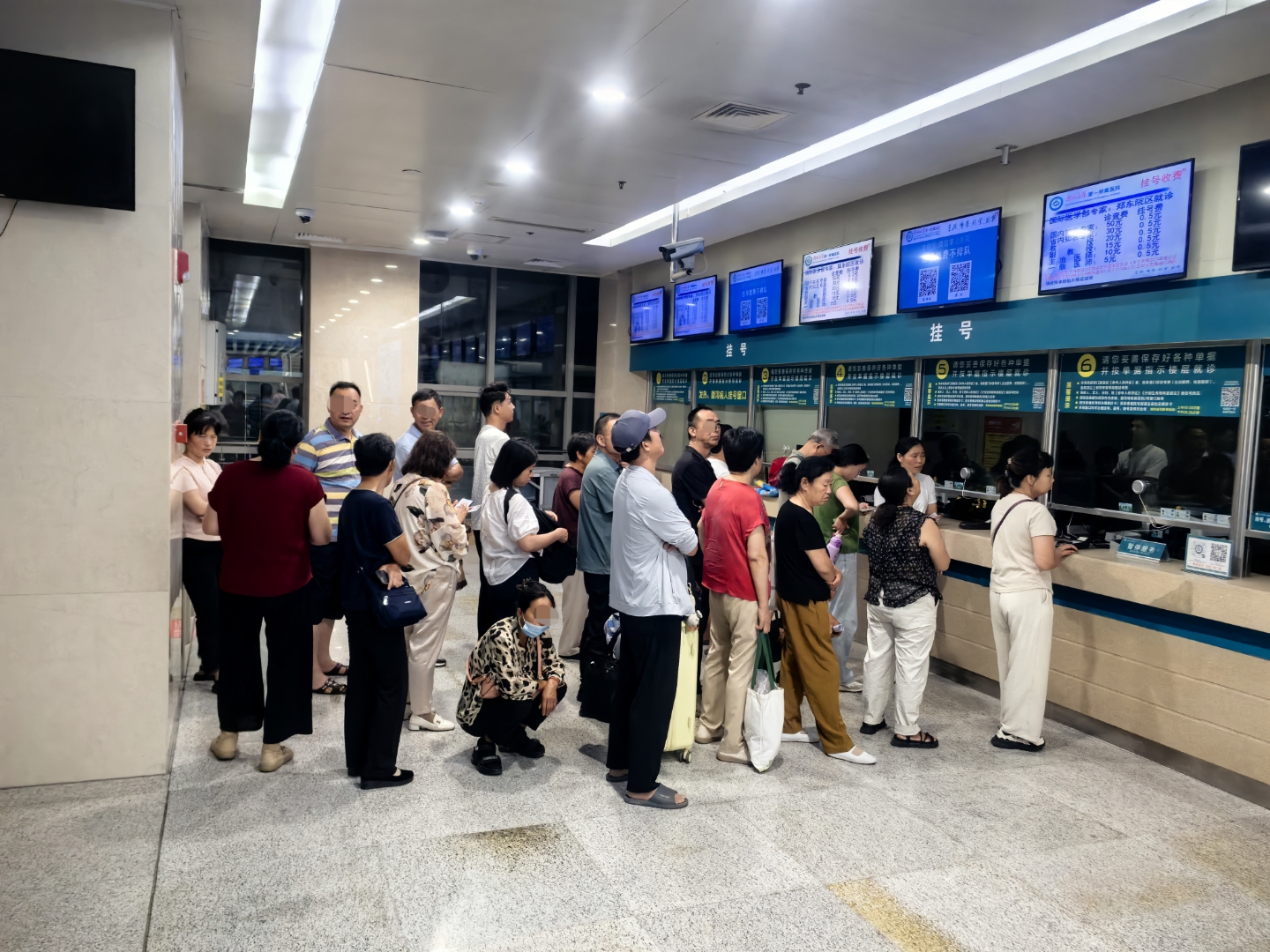 河南新增12例本土确诊均在郑州,河南新增本土确诊病-第1张图片
