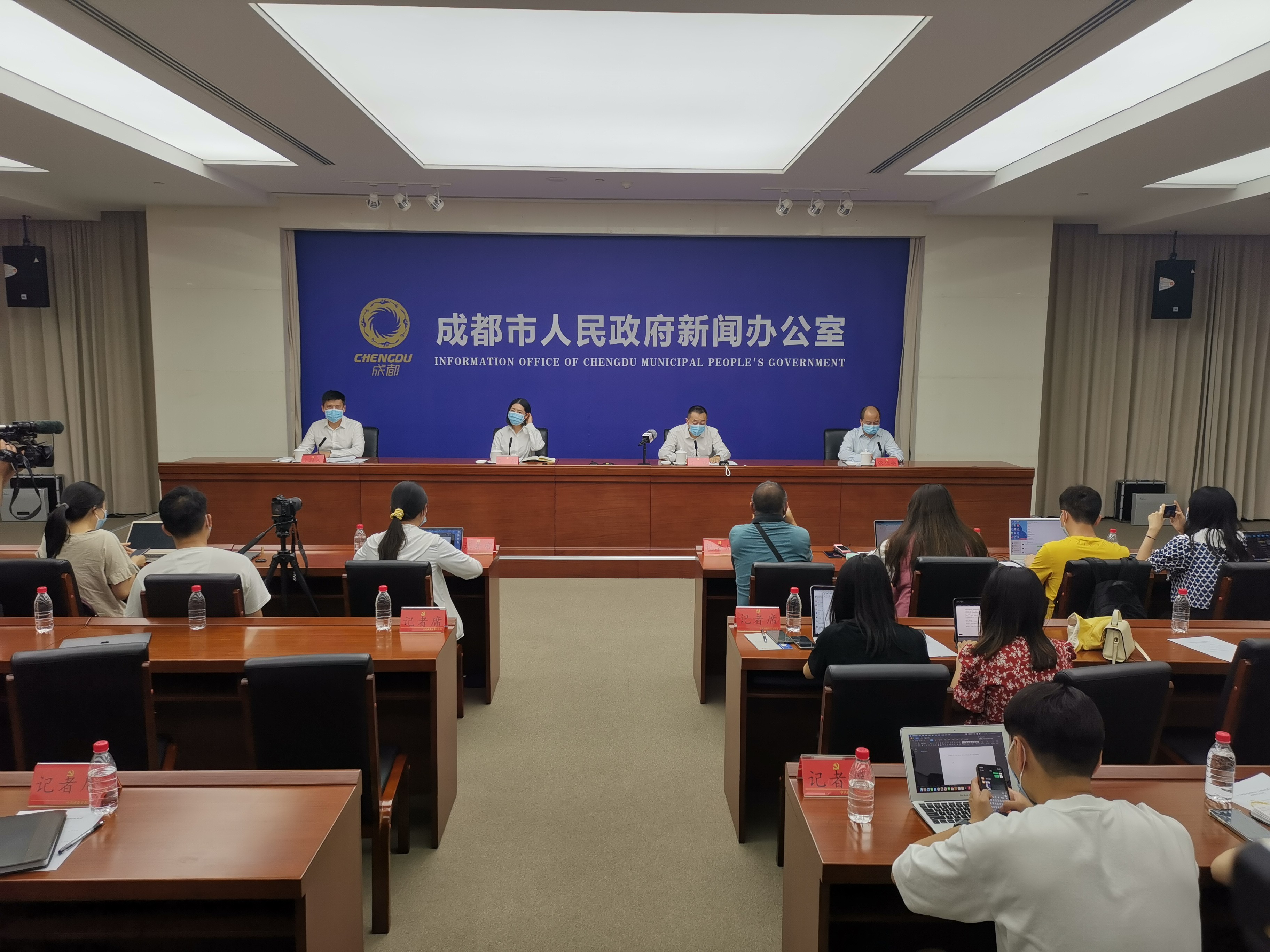 成都市疫情最新情况︰(成都市疫情最新情况分布图)-第3张图片