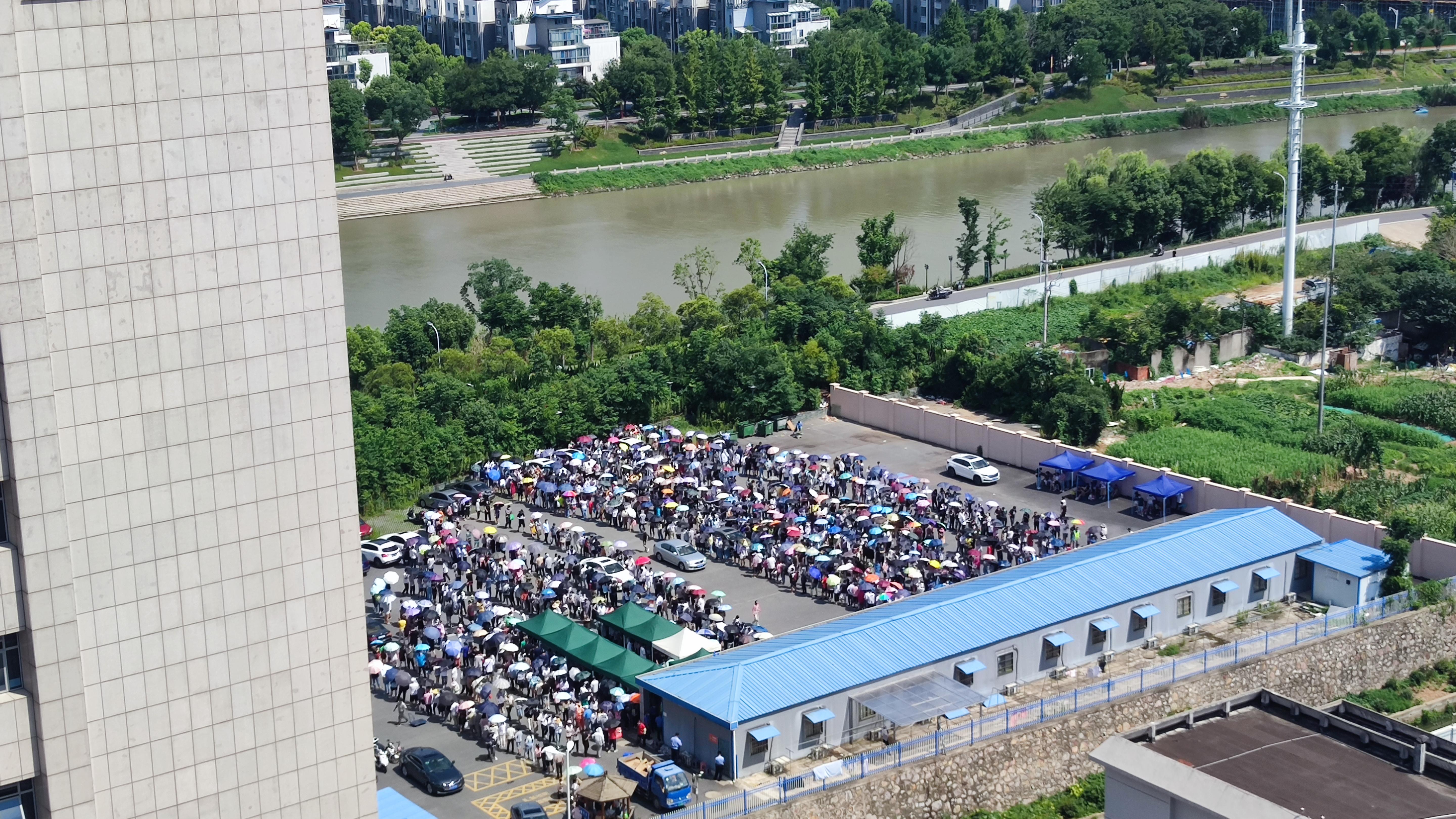 31省新增16例确诊本土13例,31省新增确诊18例 11例 为本土44442-第2张图片